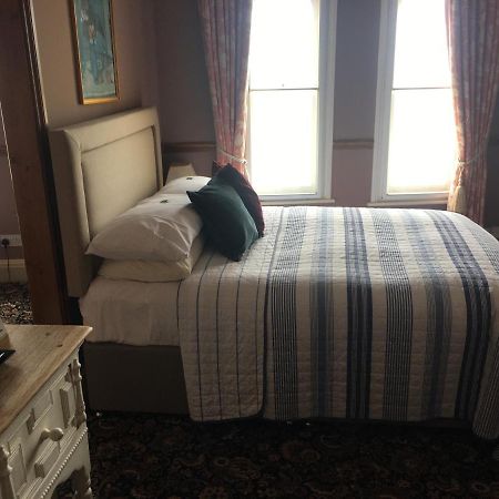 Regency House Bed & Breakfast Walton-on-the-Naze Exterior photo
